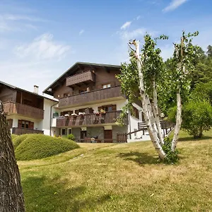 Chalet Holly